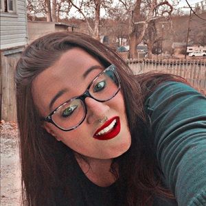 Meet your Posher, Ashlynn